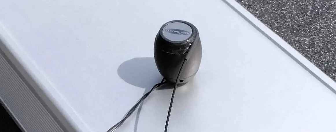 Qlws LightWeightShaker - integrated high resolution force sensor with patented shaker decoupling system